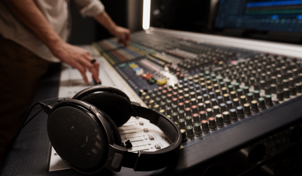 How to become an audio engineer without a degree