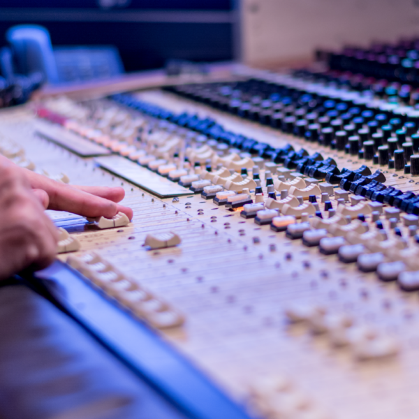 Choosing the best institute for Diploma in Sound Engineering Factors to Consider